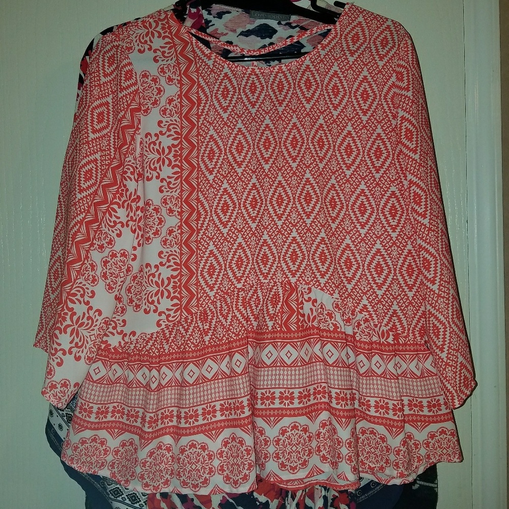 Collective Concepts top. Size Medium.